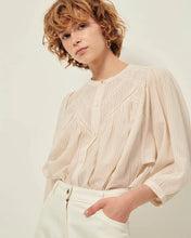 Load image into Gallery viewer, Savi Puff Sleeve Blouse in Sandblack
