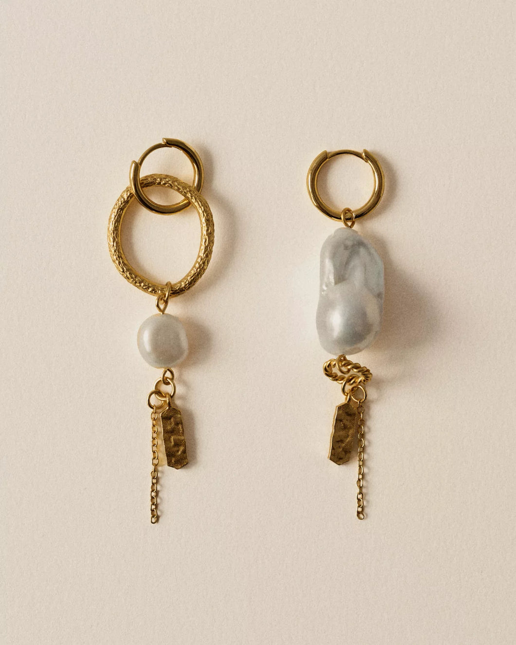 Toti Pearl Earrings Gold