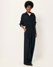 Load image into Gallery viewer, Wiltonia Shirt with Pockets in Navysand

