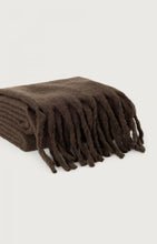 Load image into Gallery viewer, Zinaco Scarf in Brownie
