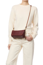 Load image into Gallery viewer, Bobi S in Brulé
