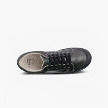 Load image into Gallery viewer, Low Top Crackled Leather in Black
