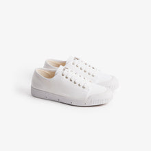 Load image into Gallery viewer, Low Top Canvas Trainers in White
