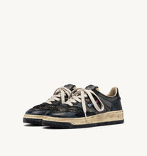 Load image into Gallery viewer, Super Vintage Low Top Trainers in Leather/Padded Winter/Black
