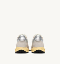 Load image into Gallery viewer, Reelwind Low Top Trainers in Suede/ Nylon/ Net White/ Silver

