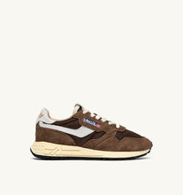 Load image into Gallery viewer, Reelwind Low Top Trainers in Nylon/ Crack White Tundra
