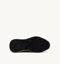 Load image into Gallery viewer, Reelwind Trainers in Nylon/Crack White and Pepper
