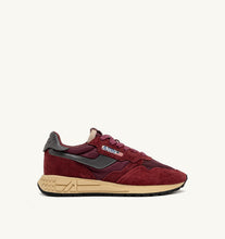 Load image into Gallery viewer, Reelwind Low Top Trainers in Suede/Net Roun/Cordovan
