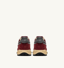 Load image into Gallery viewer, Reelwind Low Top Trainers in Suede/Net Roun/Cordovan
