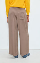 Load image into Gallery viewer, Tidim Pants in Teddy Bear
