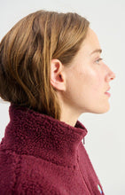 Load image into Gallery viewer, Hoktown Gilet in Burgundy Melange
