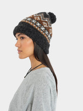 Load image into Gallery viewer, Snowbird Beanie in Creme Caramel
