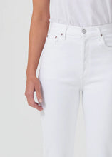 Load image into Gallery viewer, Riley Crop Jeans in Sour Cream
