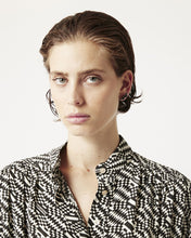 Load image into Gallery viewer, A Wild Shore Earrings in Black/ Silver

