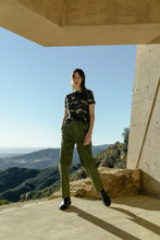 Load image into Gallery viewer, Easy Vintage Tee in Camo Army
