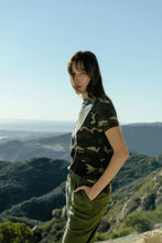 Load image into Gallery viewer, Easy Vintage Tee in Camo Army

