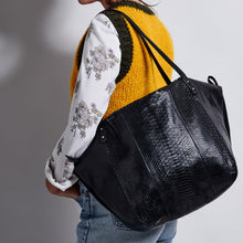 Load image into Gallery viewer, Yvette Bag in Black
