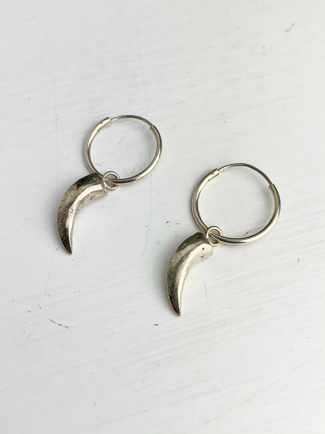 Totem Claw Hoops Earrings in Silver
