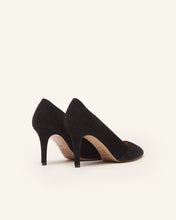 Load image into Gallery viewer, Pemy Pumps in Black
